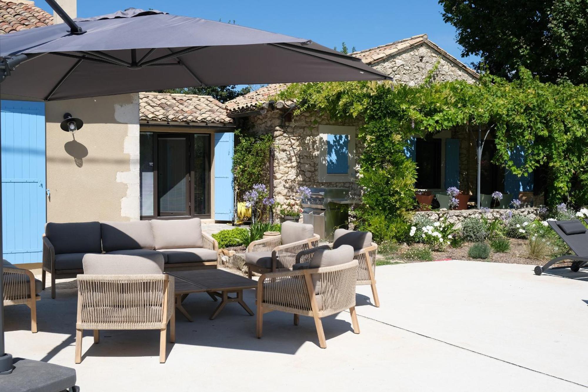Maison Provençale avec piscine chauffée avec une jolie vue sur le Luberon, située au calme à Robion, proche de l'Isle sur la Sorgue, LS2-326 AMIRADOU Esterno foto