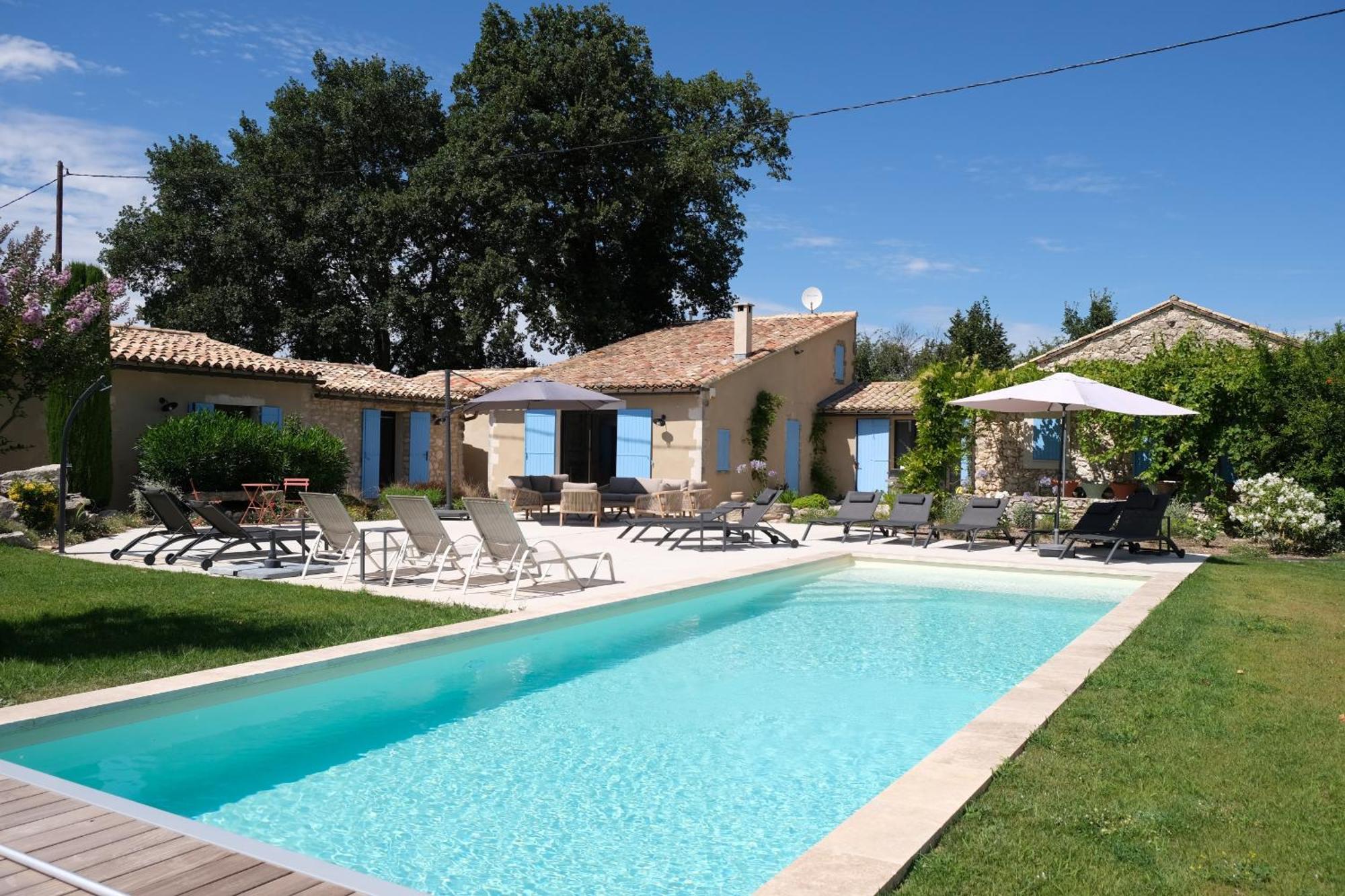 Maison Provençale avec piscine chauffée avec une jolie vue sur le Luberon, située au calme à Robion, proche de l'Isle sur la Sorgue, LS2-326 AMIRADOU Esterno foto